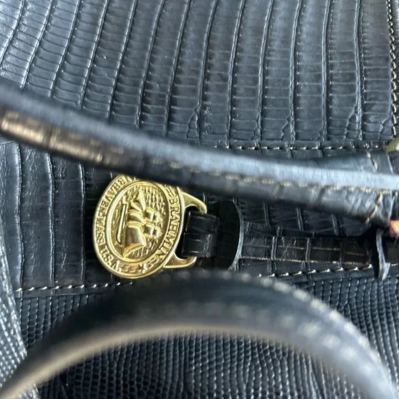 Brahmin Handbag in great condition with long strap